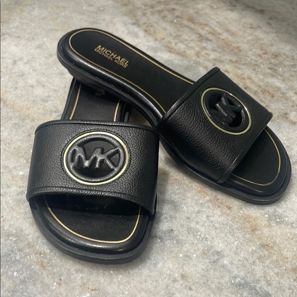 Michael Kors Black Deanna Cutout Slide Sandals - Picture 1 of 6